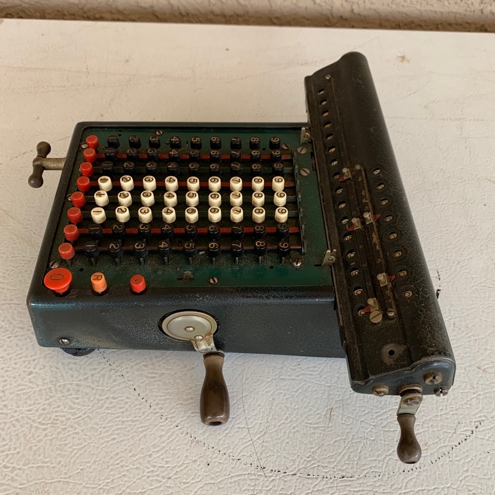 Mid 1940’s Calculator - Picture 2 of 3